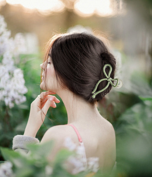Crush™ Very Demure Bow Hair Clip