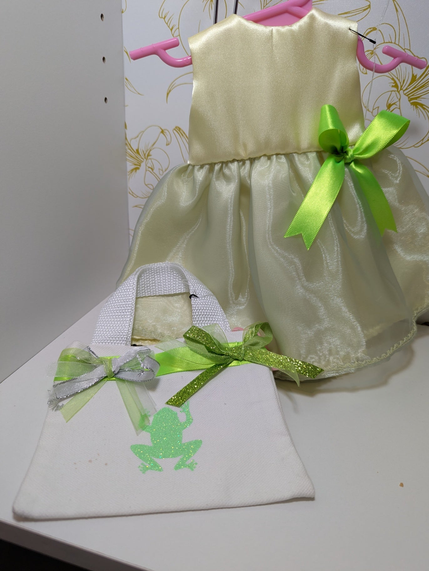Mama Bear Sewing Den LLC Accessories - - Lt Green