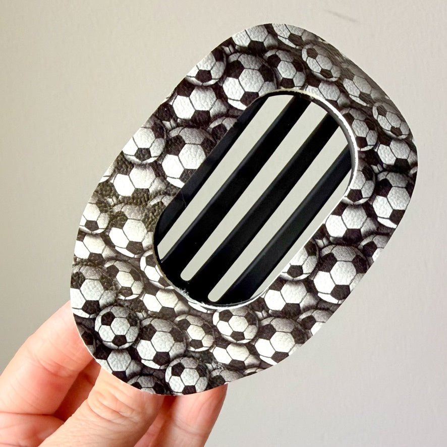 Soccer Flat Claw Clip (00L08H)
