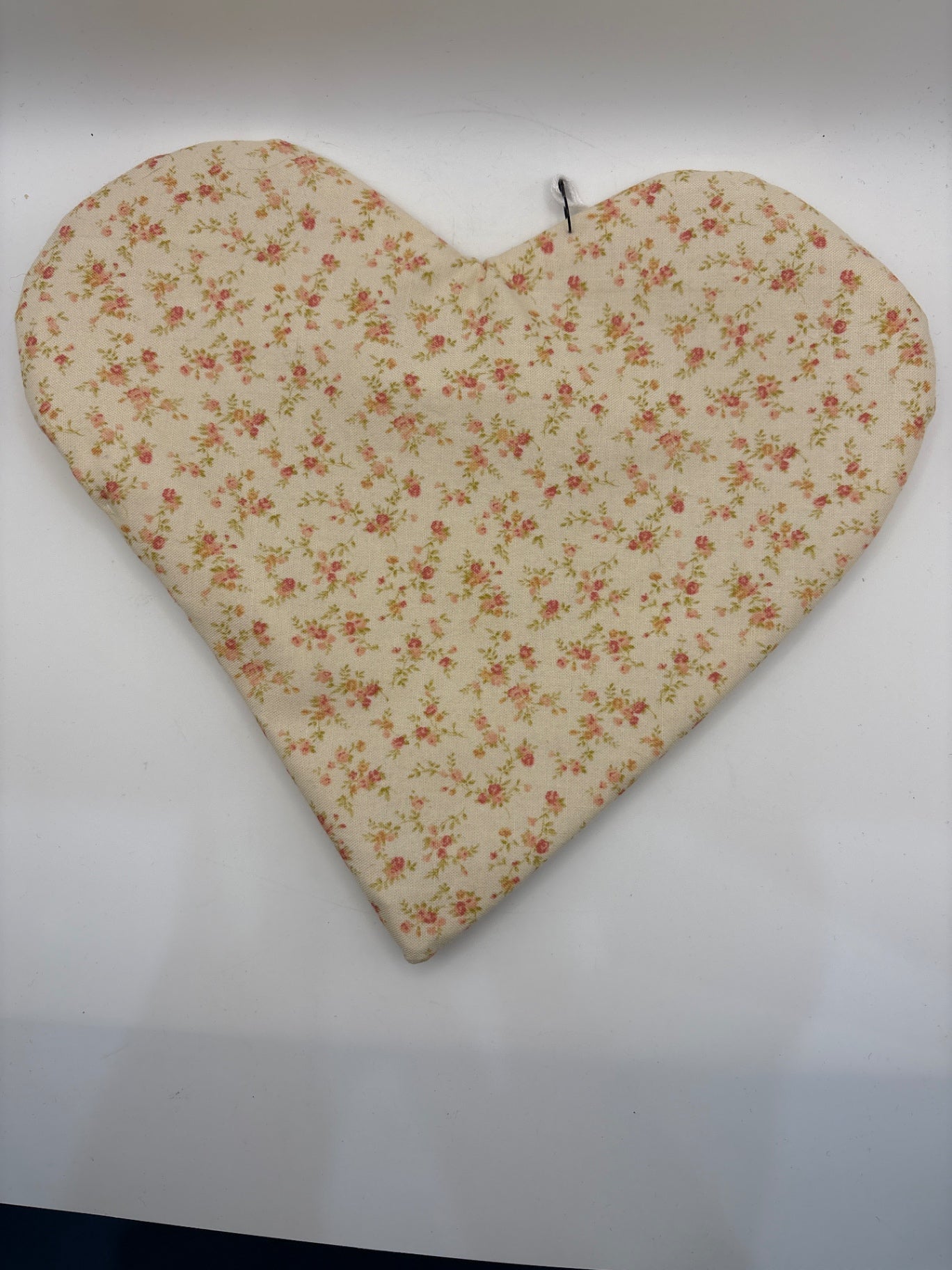 Accesories - Beige with Pink and Green floral pattern - Heart-shaped