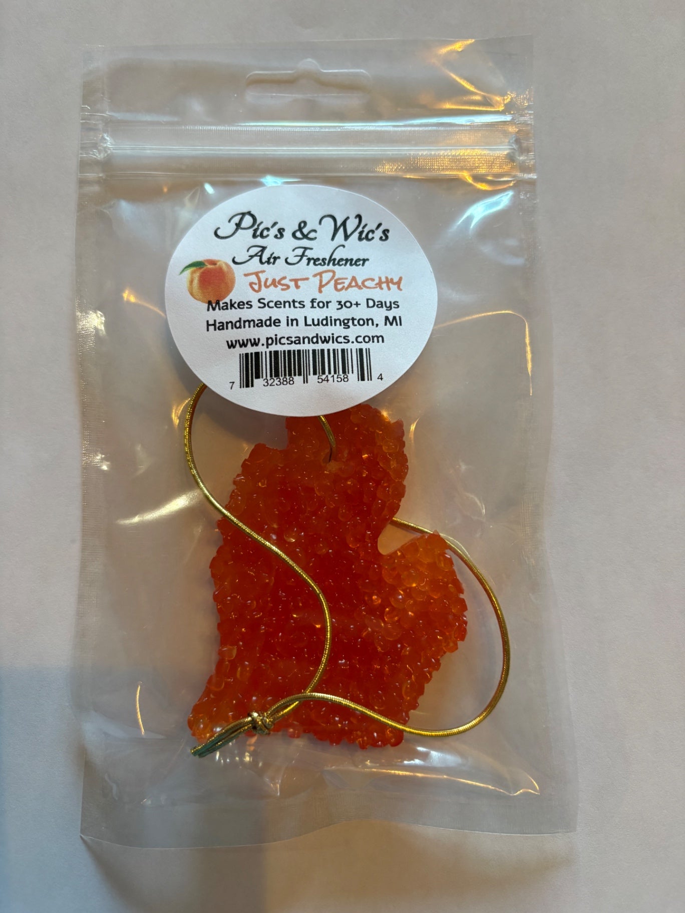 Pics & Wic's Airfrensher - Just Peachy