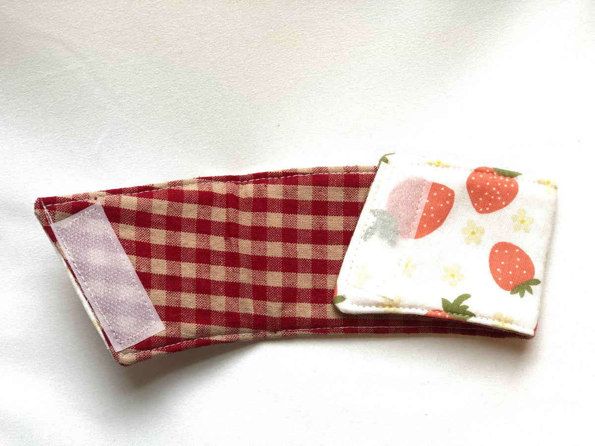 Strawberries Coffee Sleeve