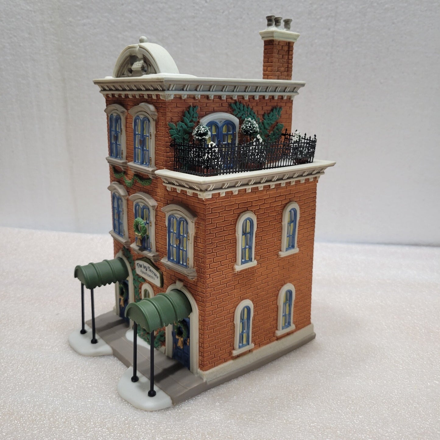 Department 56 Christmas in the City - Ivy Terrace Apartments #5887-4