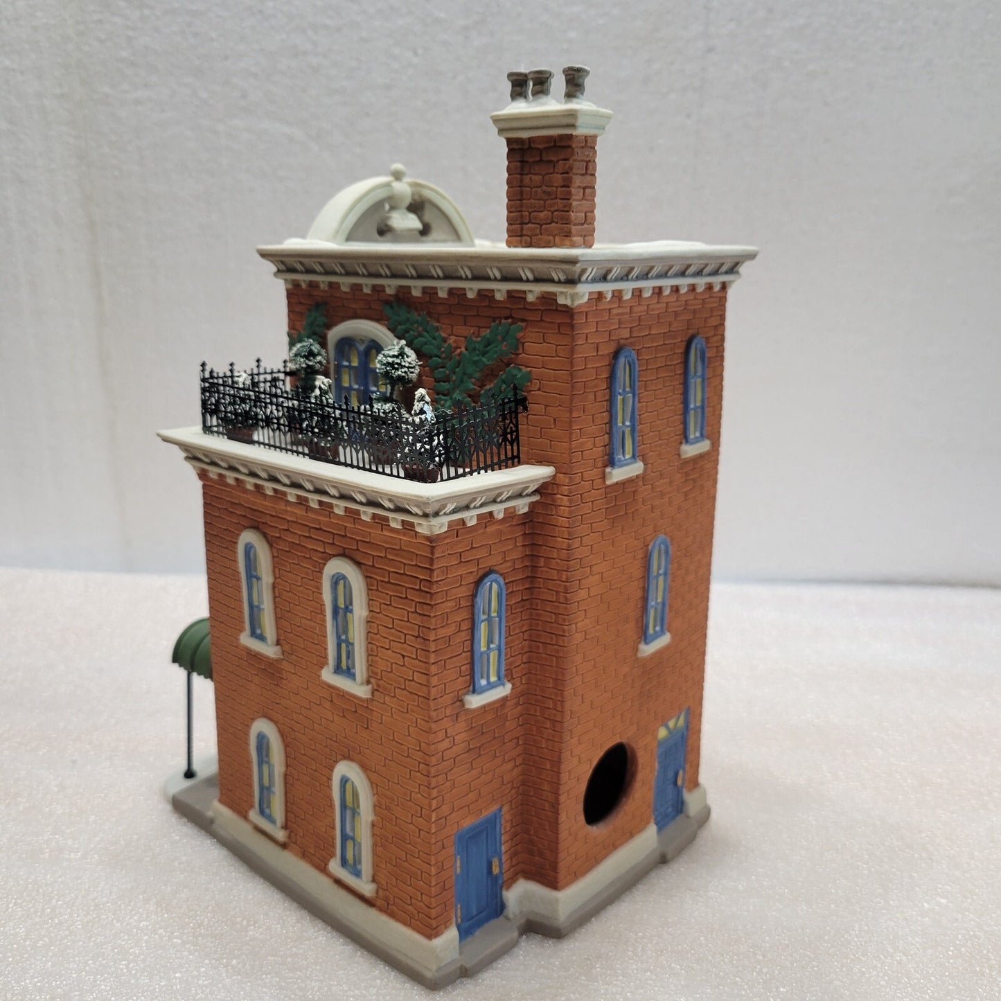 Department 56 Christmas in the City - Ivy Terrace Apartments #5887-4