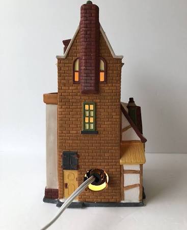 Department 56 Christmas in the City - Music Emporium #5531-0