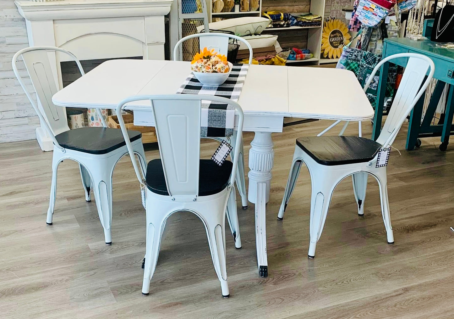 Set of 4 Refurbished Farmhouse Dining Chairs