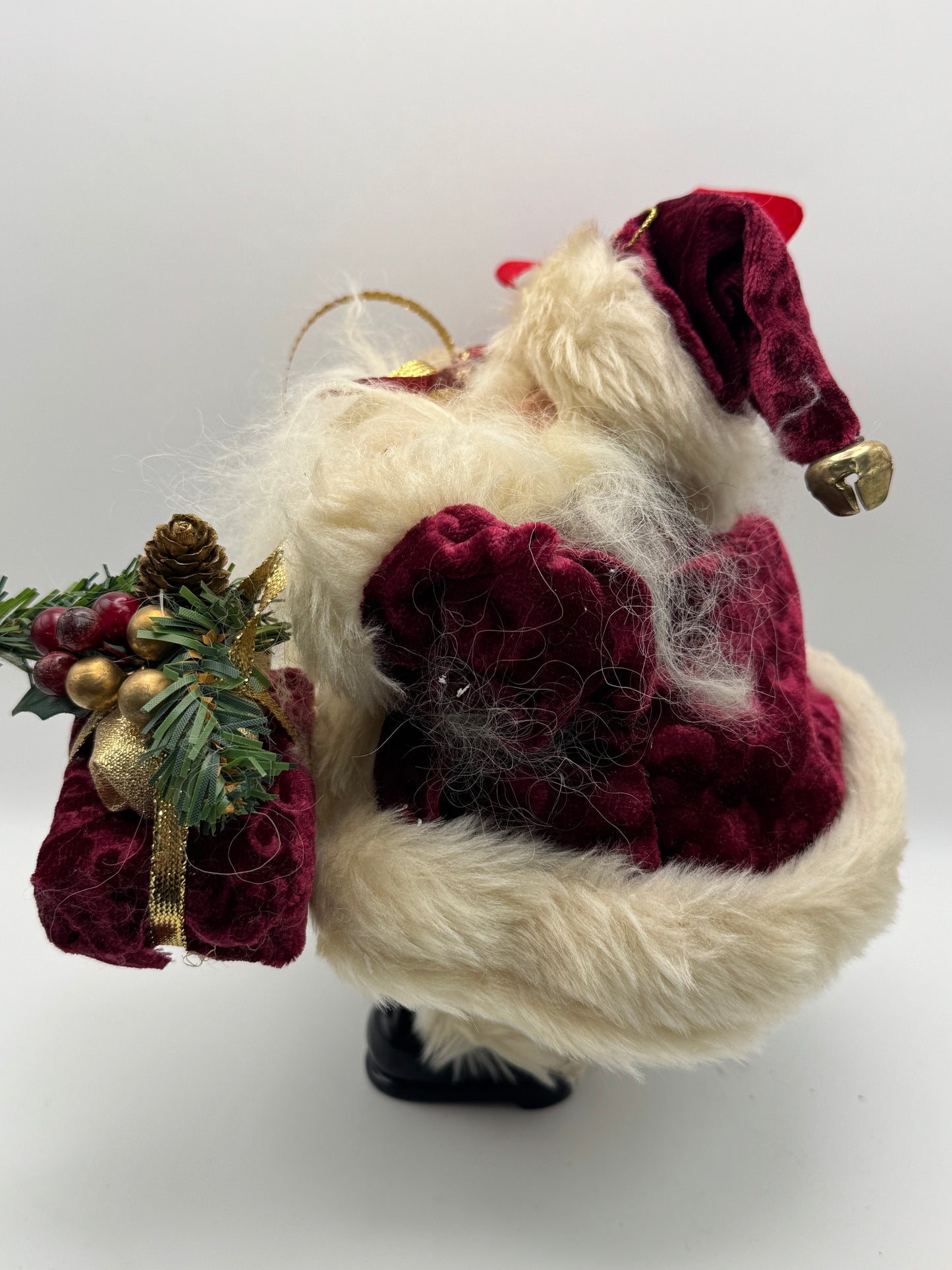 Old-World Santa Figurine with Velvet Hat & Gift Bag – 8" Christmas Decor