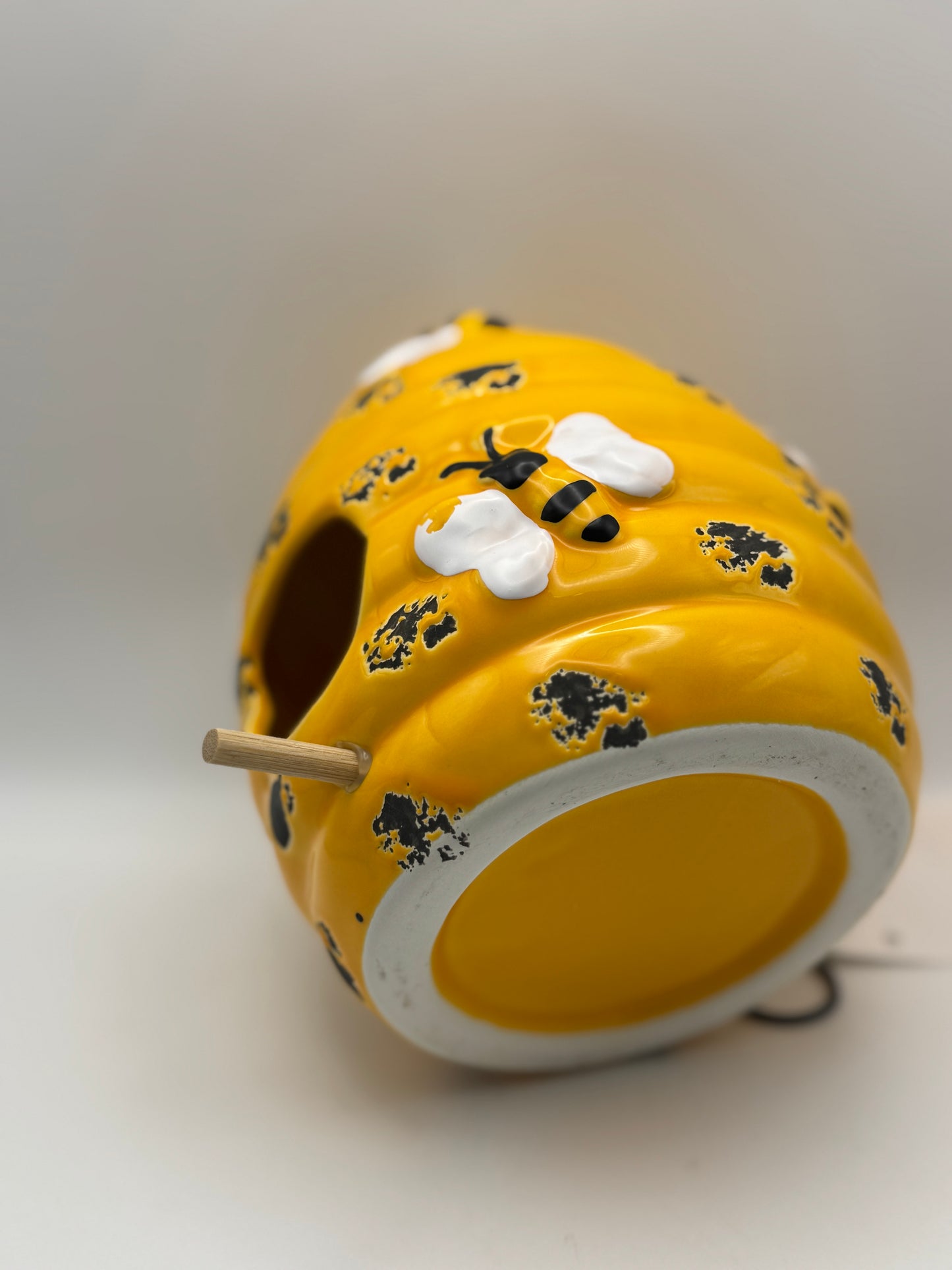 Bee Skep Ceramic Birdhouse with Hanging Chain - Yellow