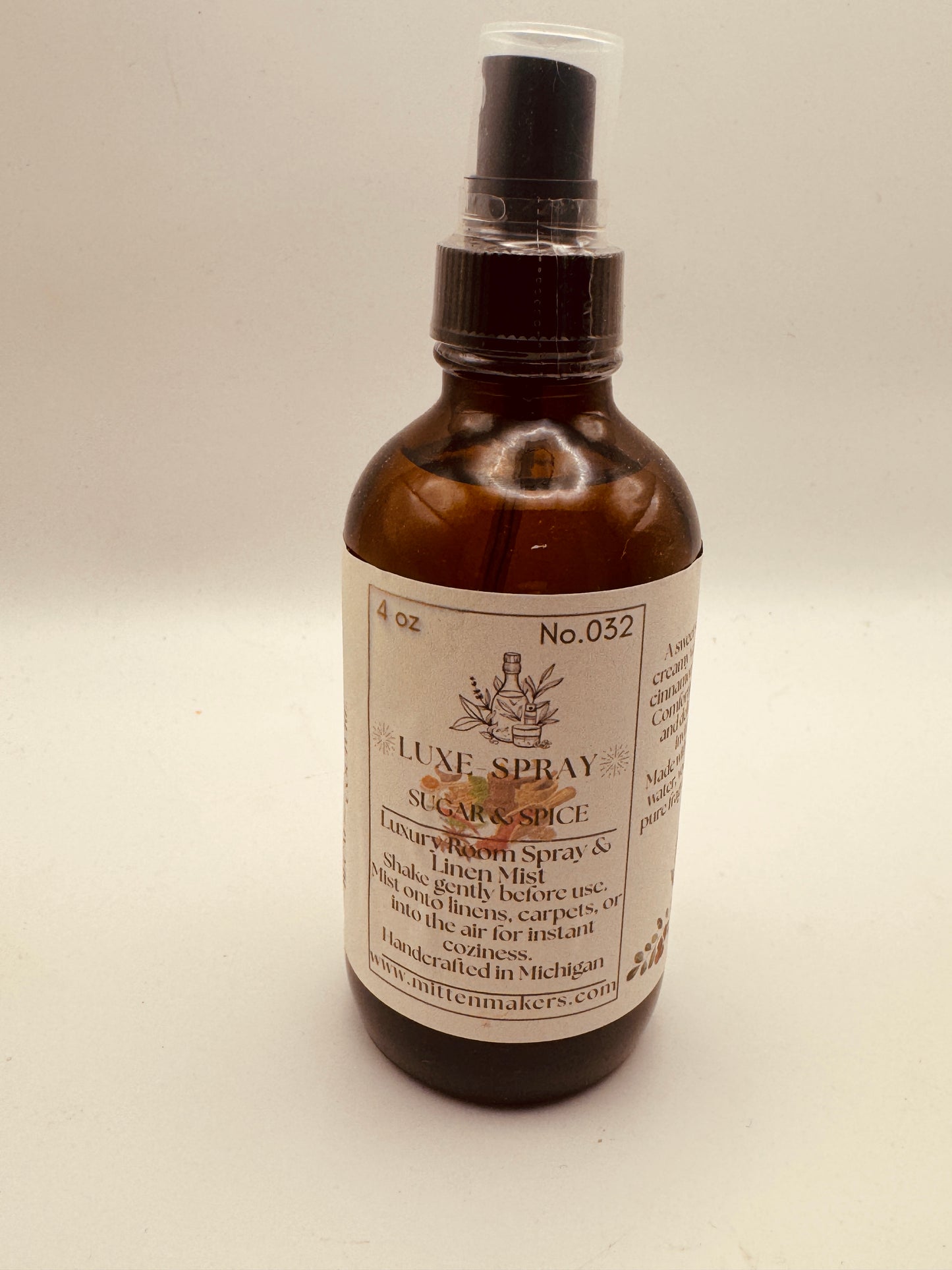 Luxe Scents Sugar & Spice Room & Linen Spray – 4 oz