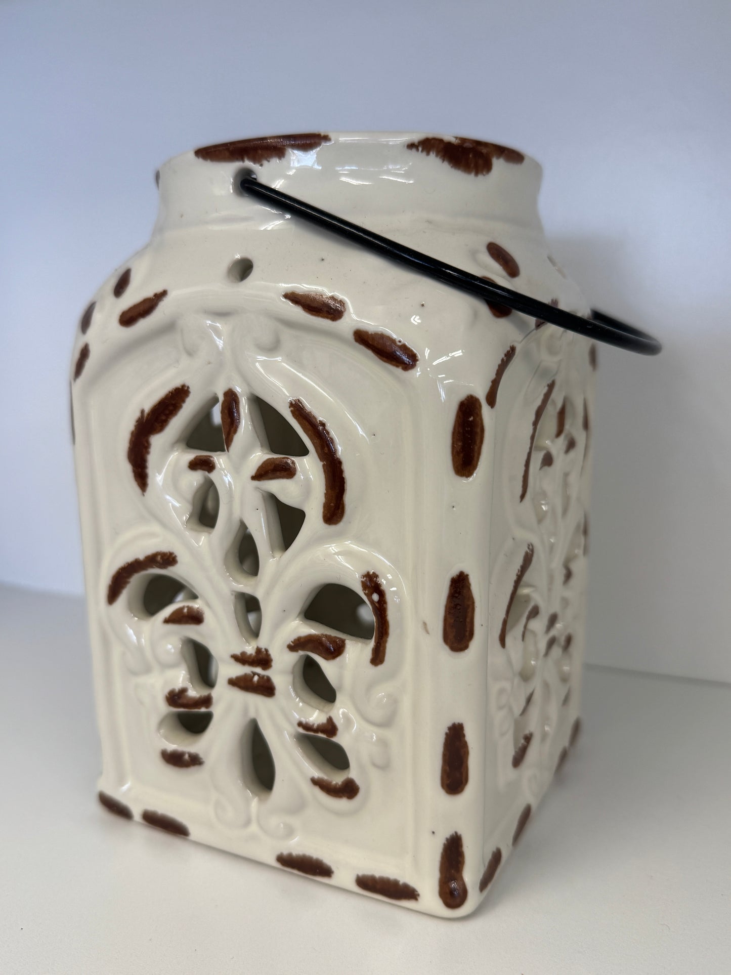 Lantern Tea Light Candle Holder - White