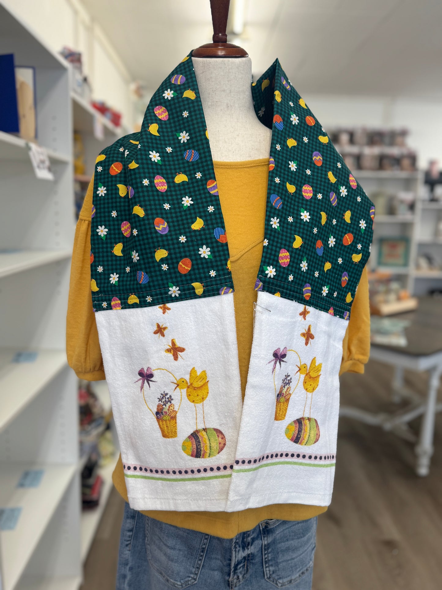 Handmade Wrap-Around Neck Towel (1)