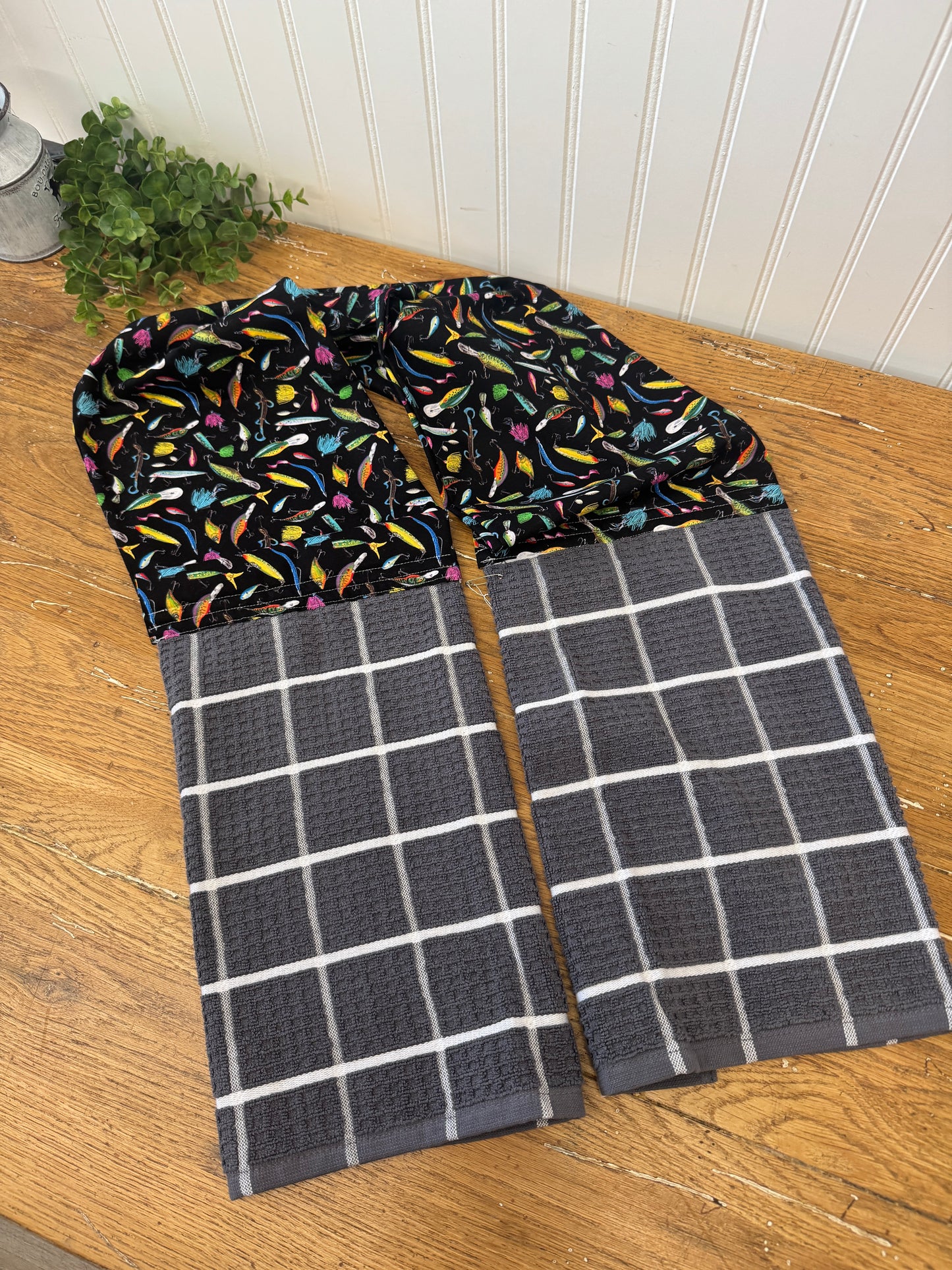 Handmade Wrap-Around Neck Towel (2)