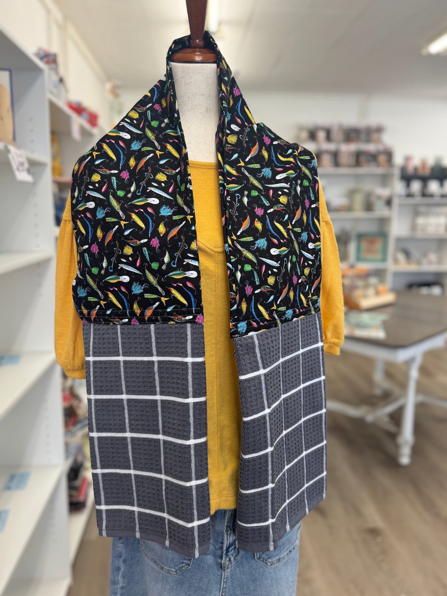 Handmade Wrap-Around Neck Towel (2)