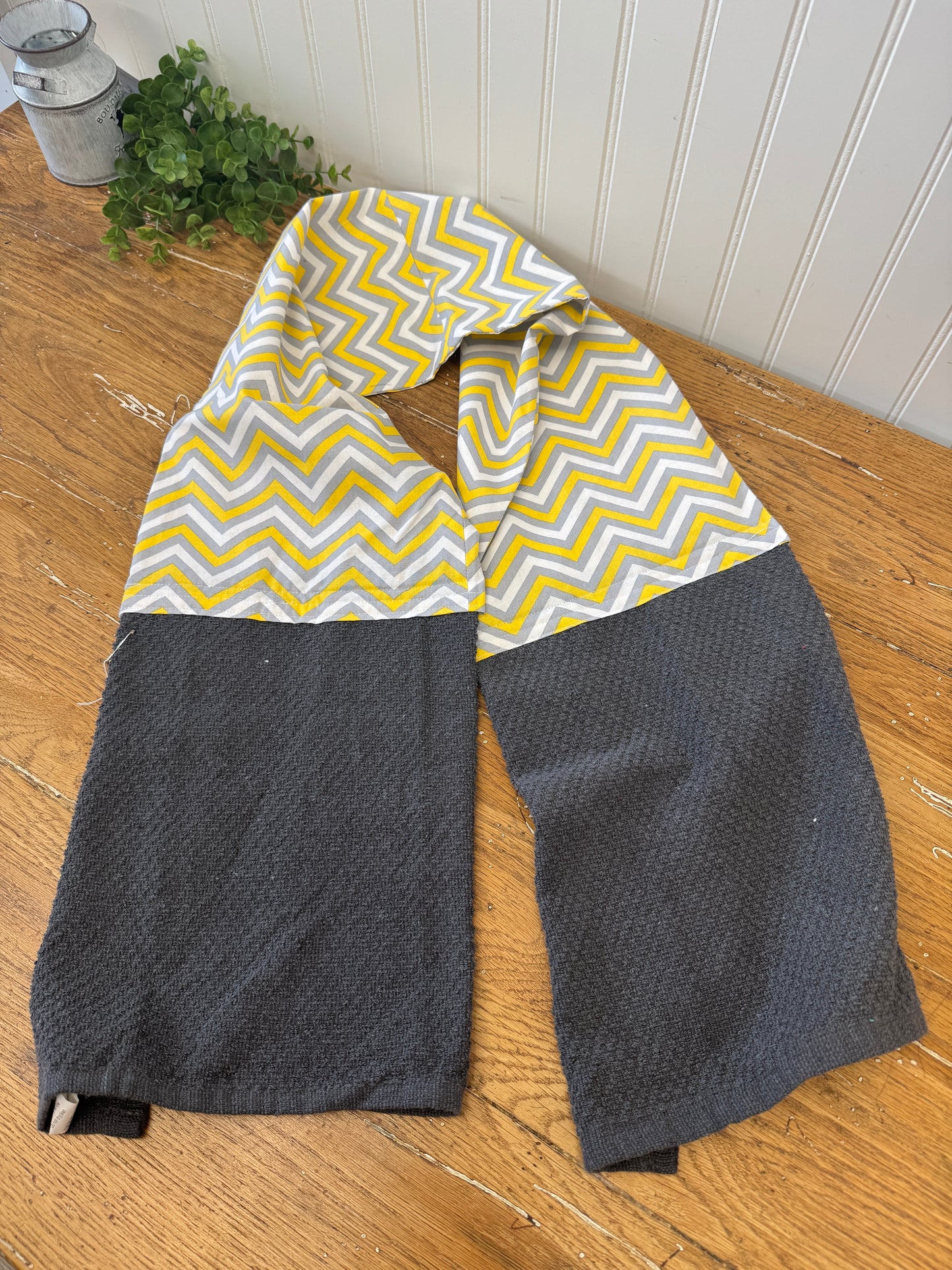 Handmade Wrap-Around Neck Towel (4)