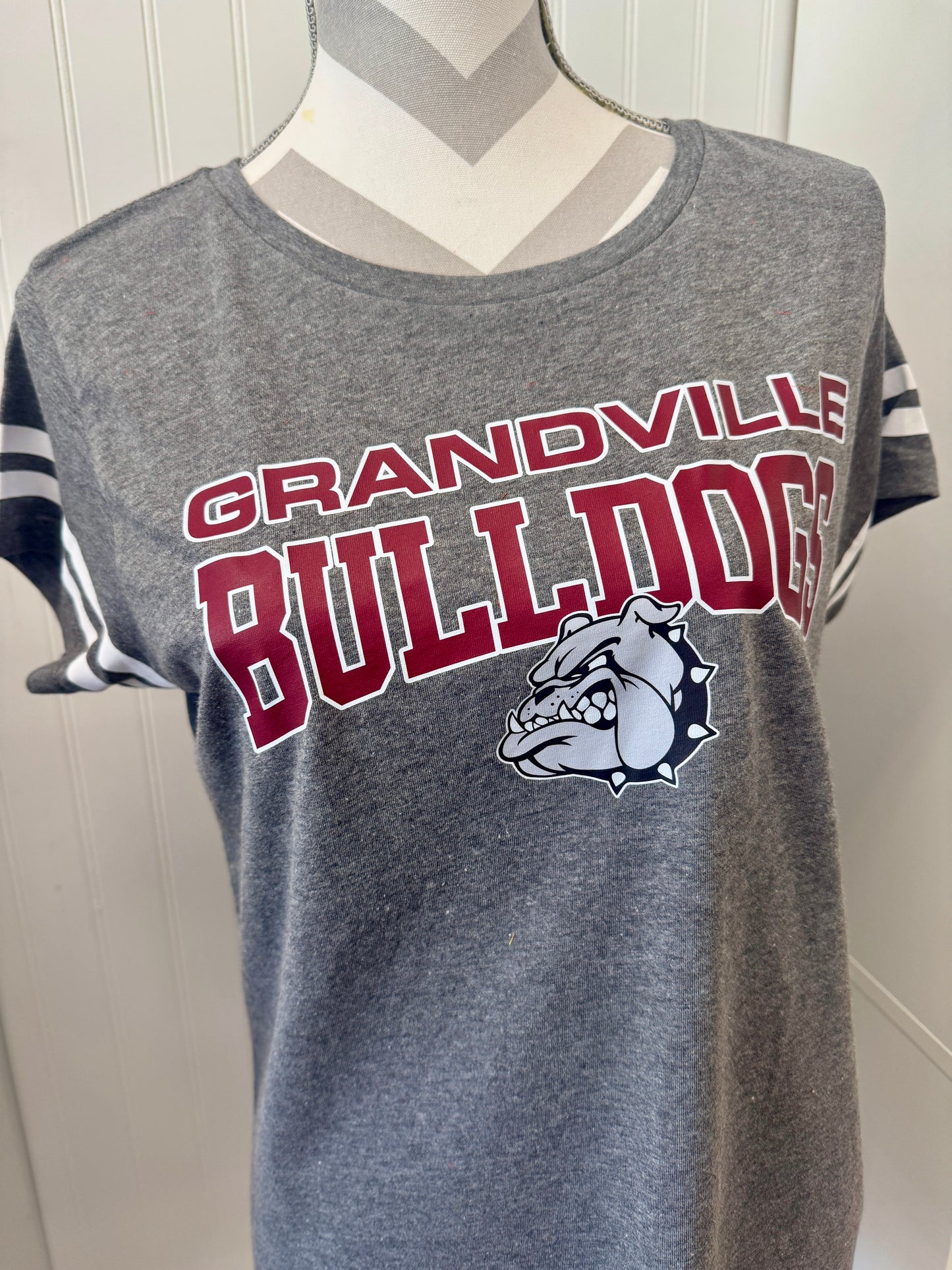 Show Your Spirit! - Grandville Bulldogs - Short Sleeve Shirt