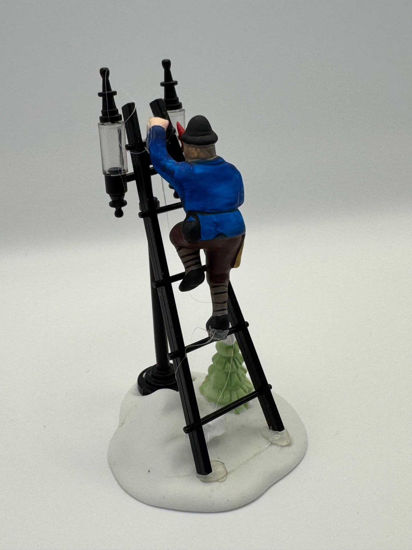 Department 56 Heritage Village Collection – Lamplighter Accessory Set (5577-8)