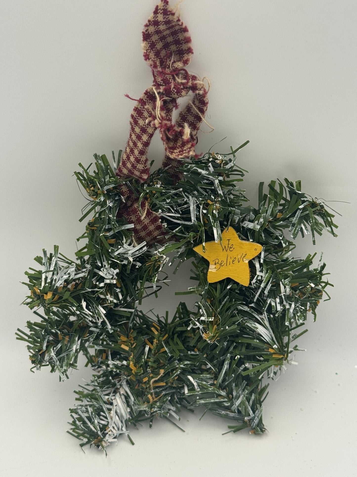 “We Believe” Mini Christmas Wreath Ornament – 4"