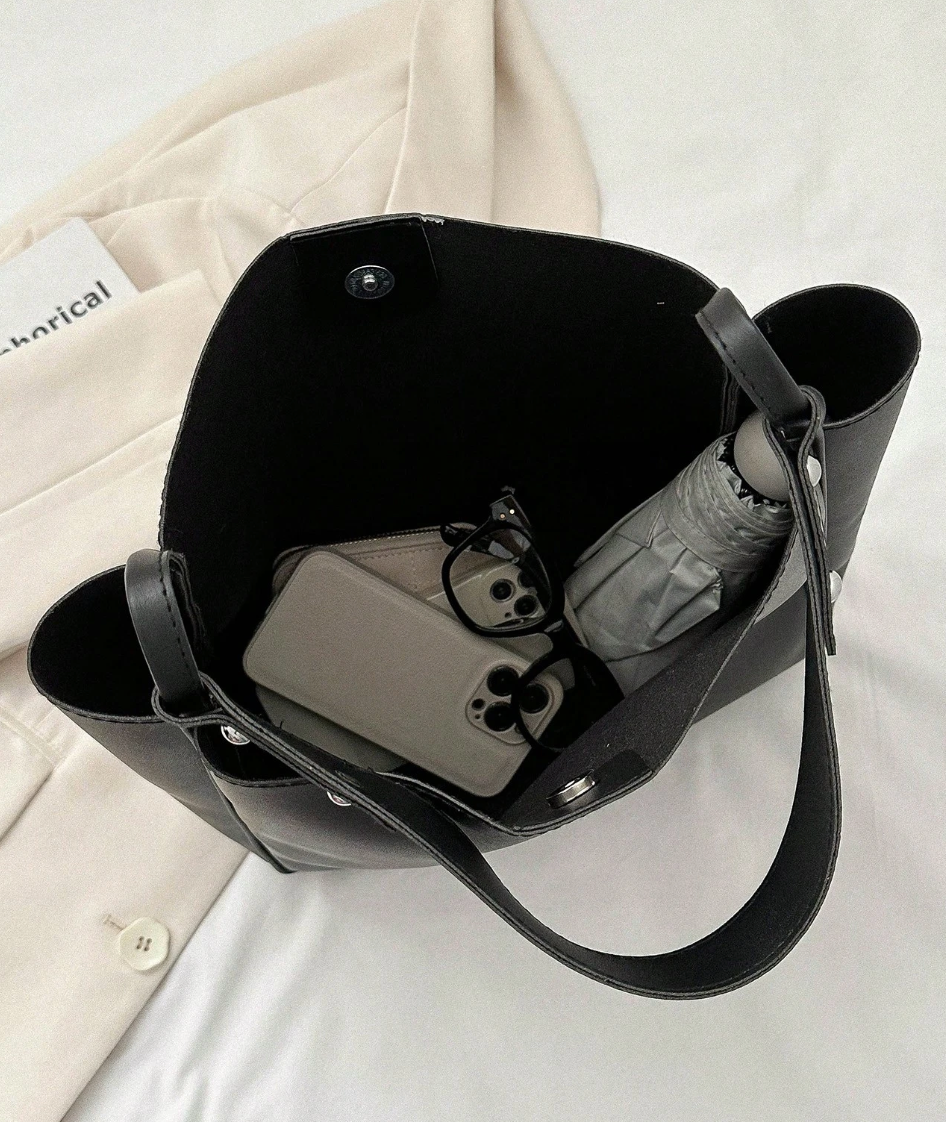 1 Pc Minimalist Retro Plain Soft Surface PU Bucket Bag - Black