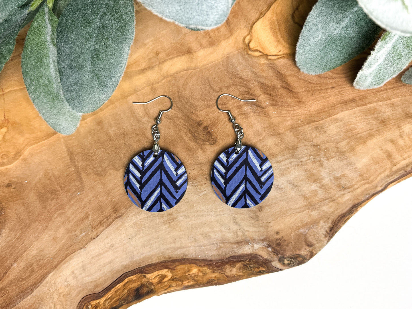 Round Earrings (E99R) - Blue Zig Zag
