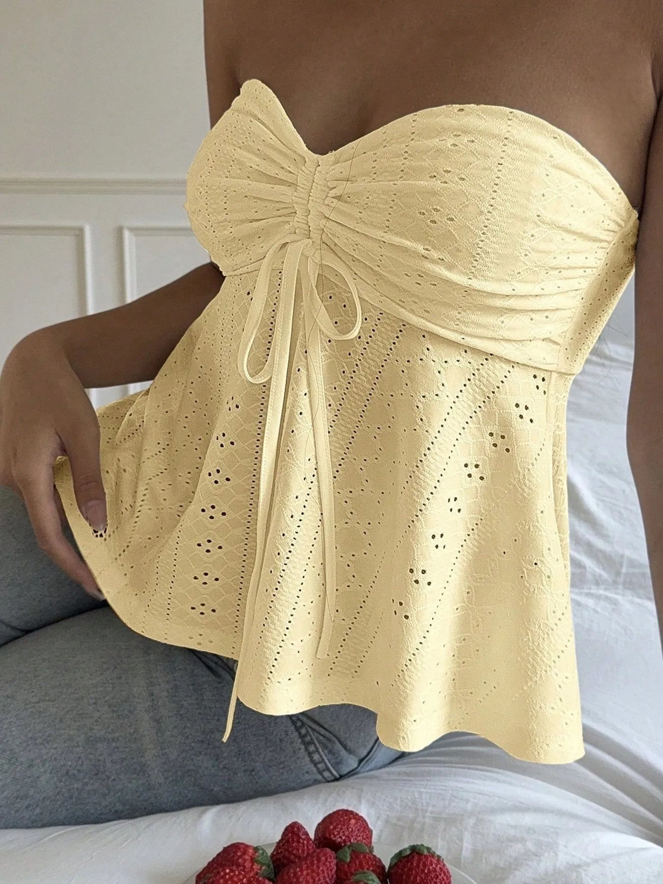 EYELET RUCHED TUBE TOP - Yellow