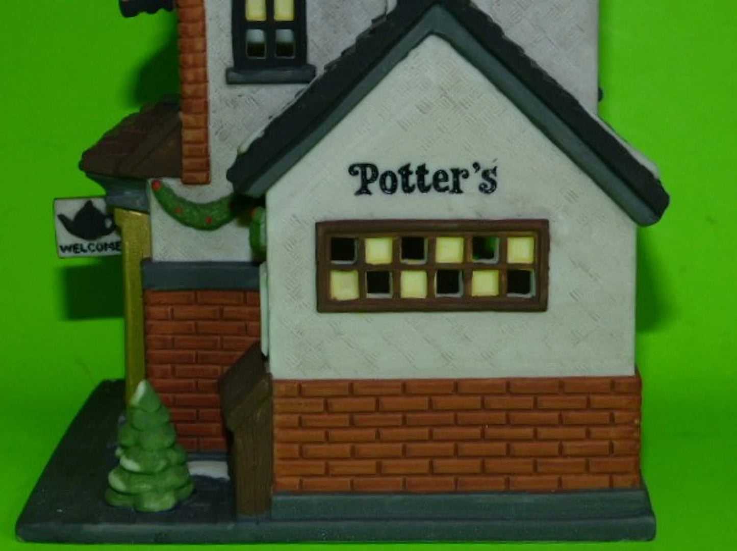 Department 56 Christmas in the City Potters Tea Seller #5880-7