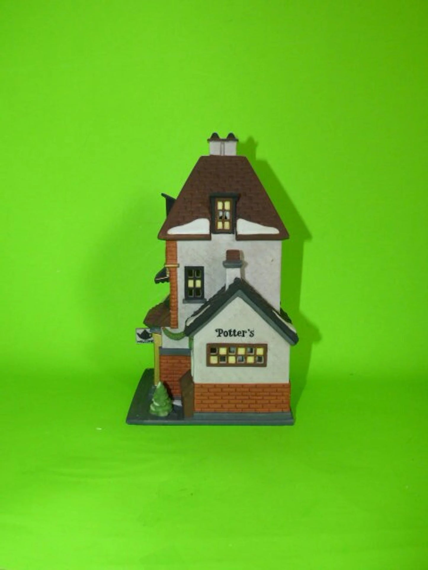 Department 56 Christmas in the City Potters Tea Seller #5880-7