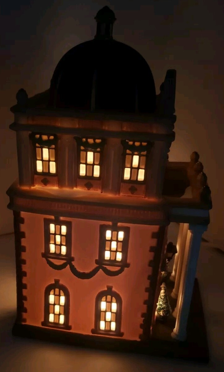 Department 56 Christmas in the City - First Metropolitan Bank #5882-3