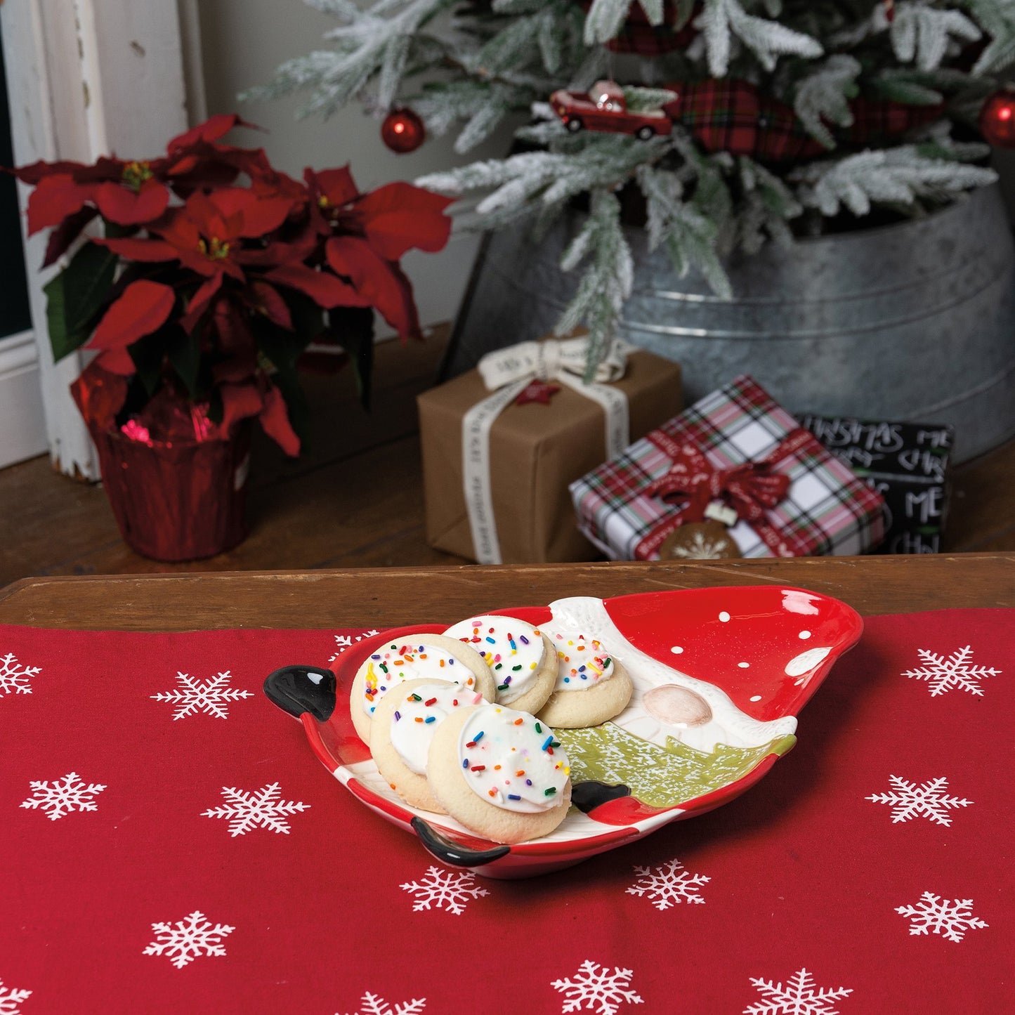 Santa Gnome Platter – Christmas Collection