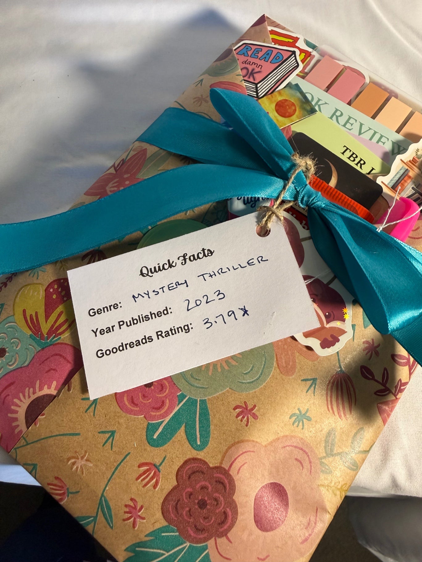 Date My Books Deluxe Blind Date Book - Mystery/Thriller - D68