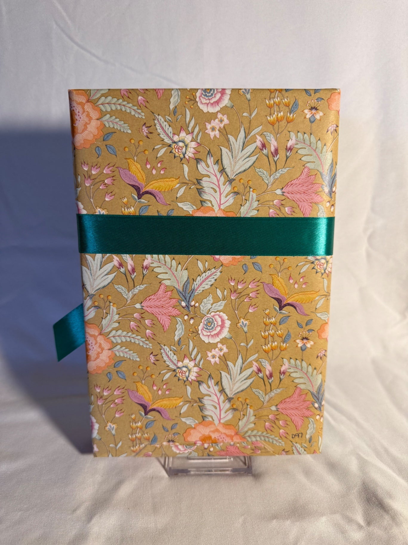 Date My Books Deluxe Blind Date Book - Literary Fiction / Book Club Fiction - D97