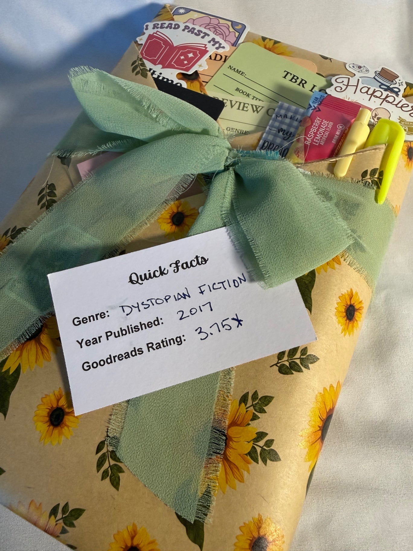 Date My Books Deluxe Blind Date Book - Science Fiction - D52