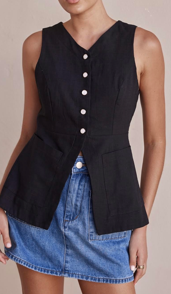 Sleeveless Button Down Top - Black - Large