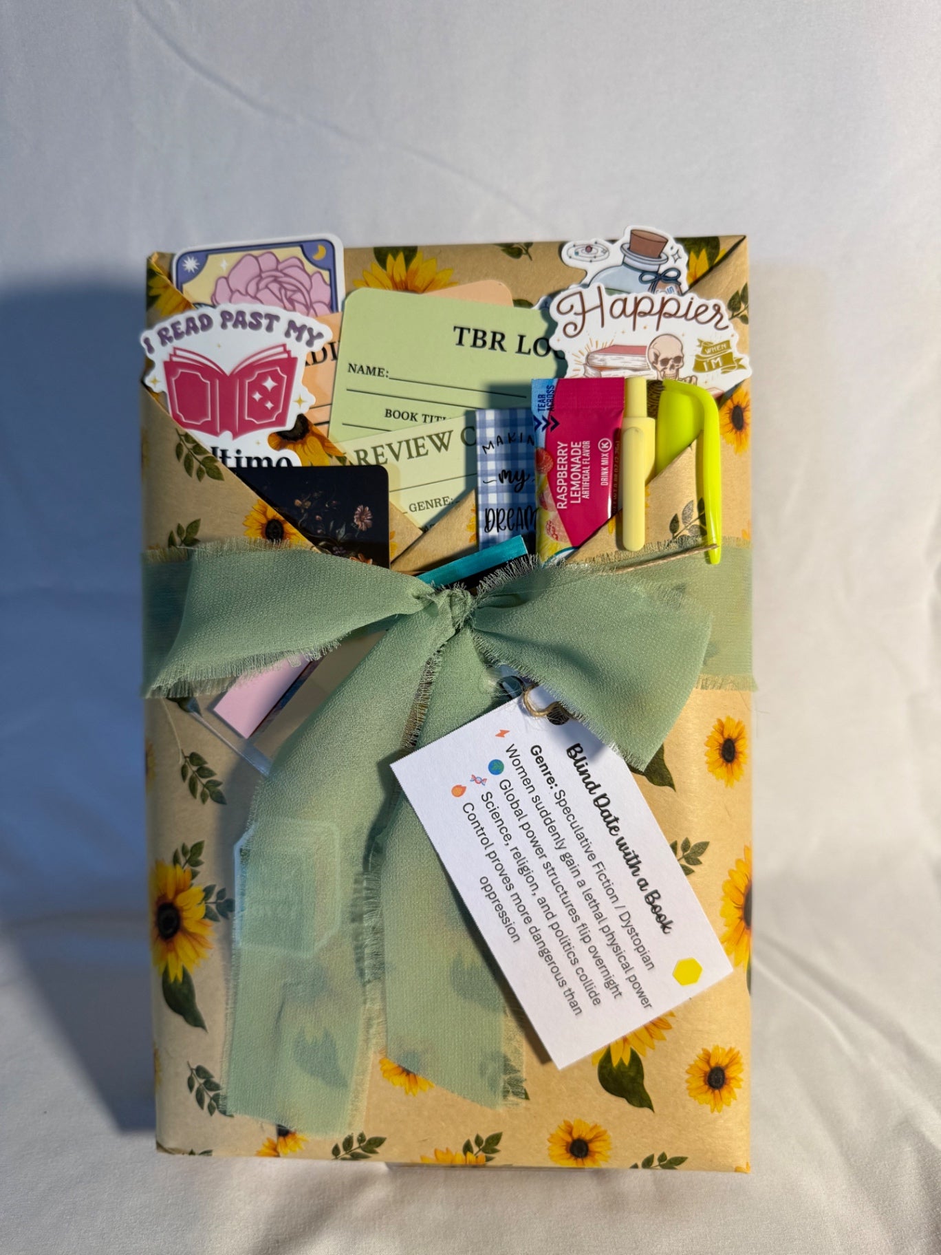Date My Books Deluxe Blind Date Book - Science Fiction - D52