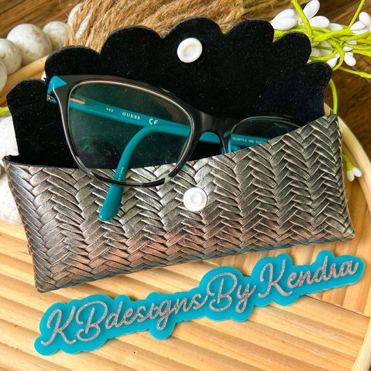 Dark Silver Glasses Case (00L0IB)