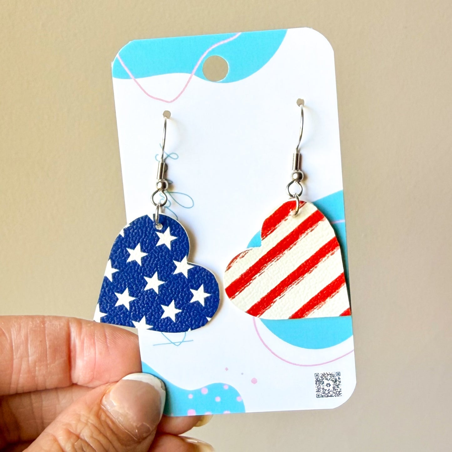 1" Stars and Stripes Heart Earrings (00L0NA)