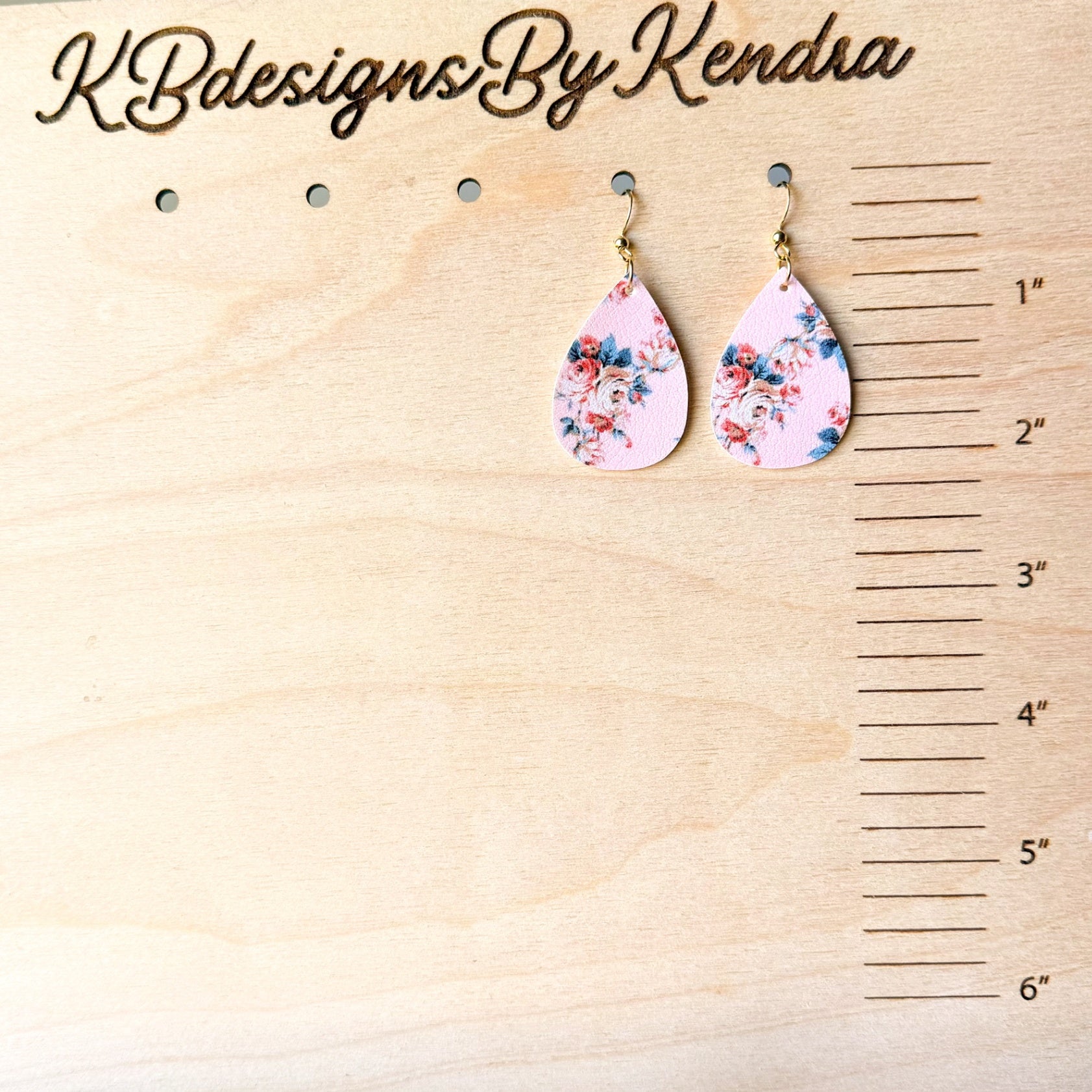 Pink Floral Teardrop Earrings (00L0OJ)
