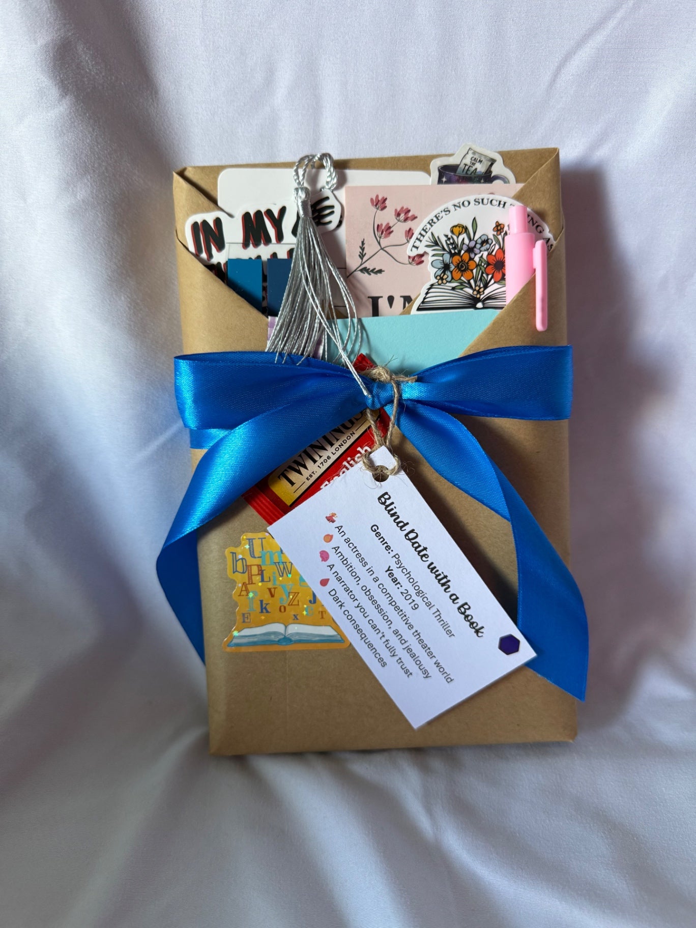 Date My Books Blind Date Book - Mystery/Thriller - 445