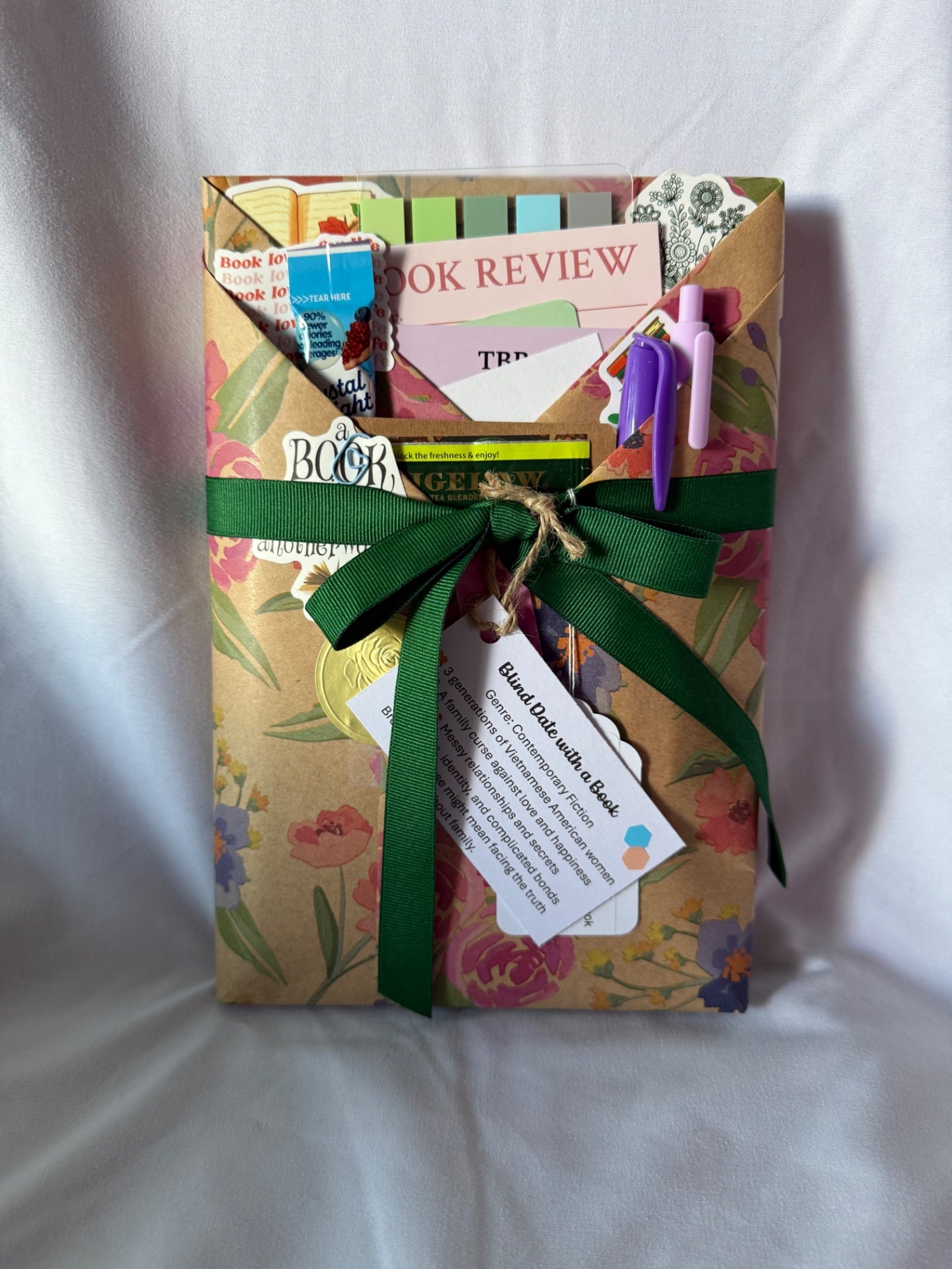 Date My Books Deluxe Blind Date Book - Contemporary Fiction - D99