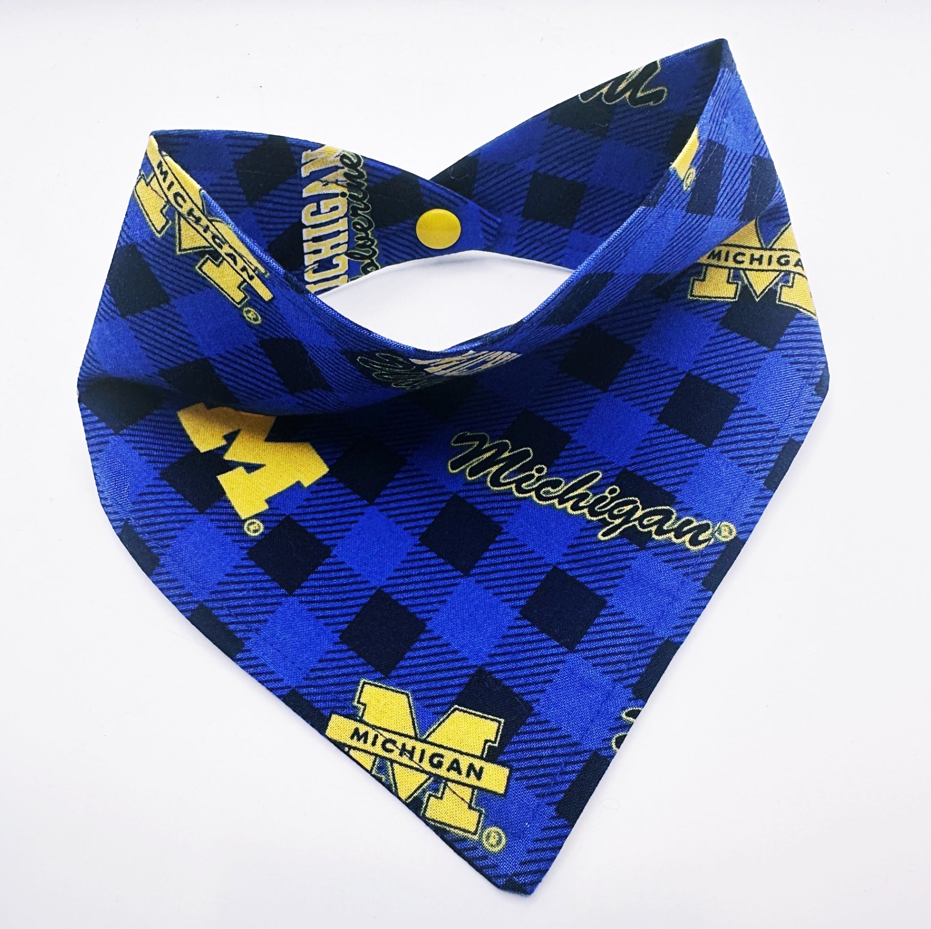  U of M Snap-On Dog Bandana - Small
