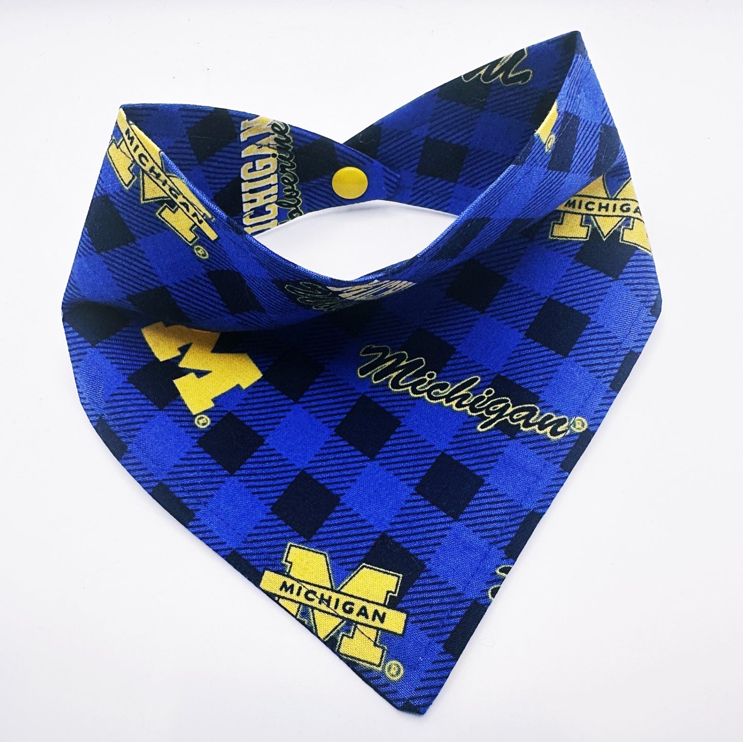 U of M Snap-On Dog Bandana - Large