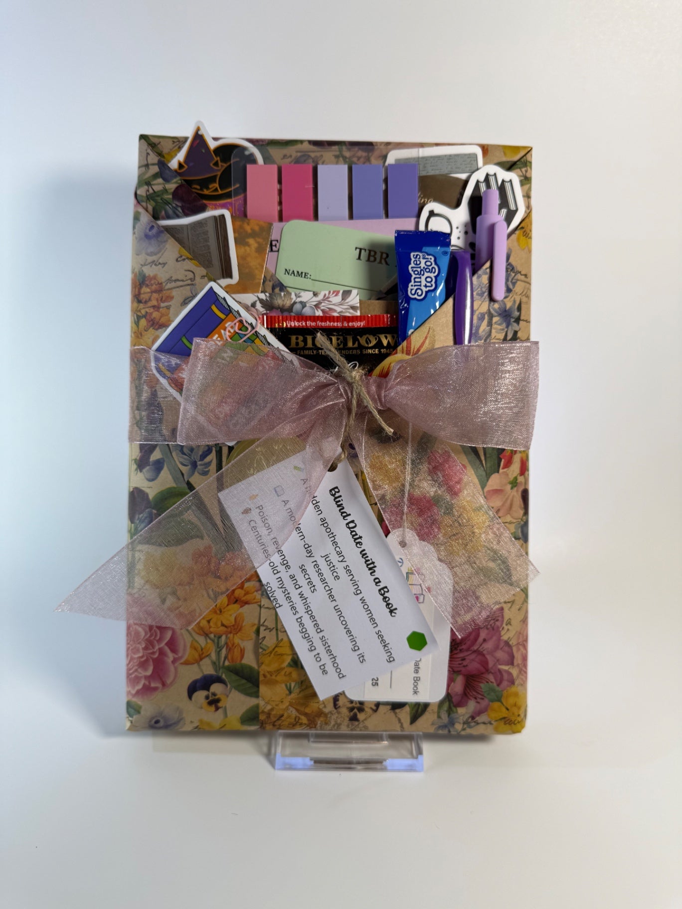 Date My Books Deluxe Blind Date Book - Historical Fiction - D134