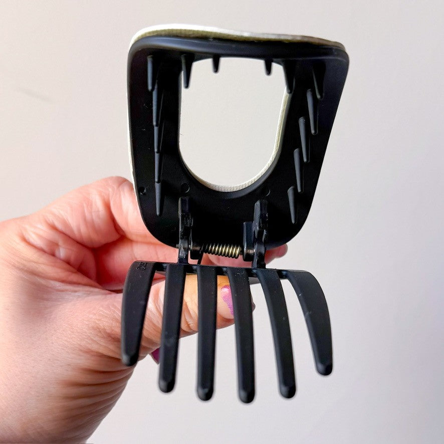 Cow Print Flat Claw Clip (00L02M)