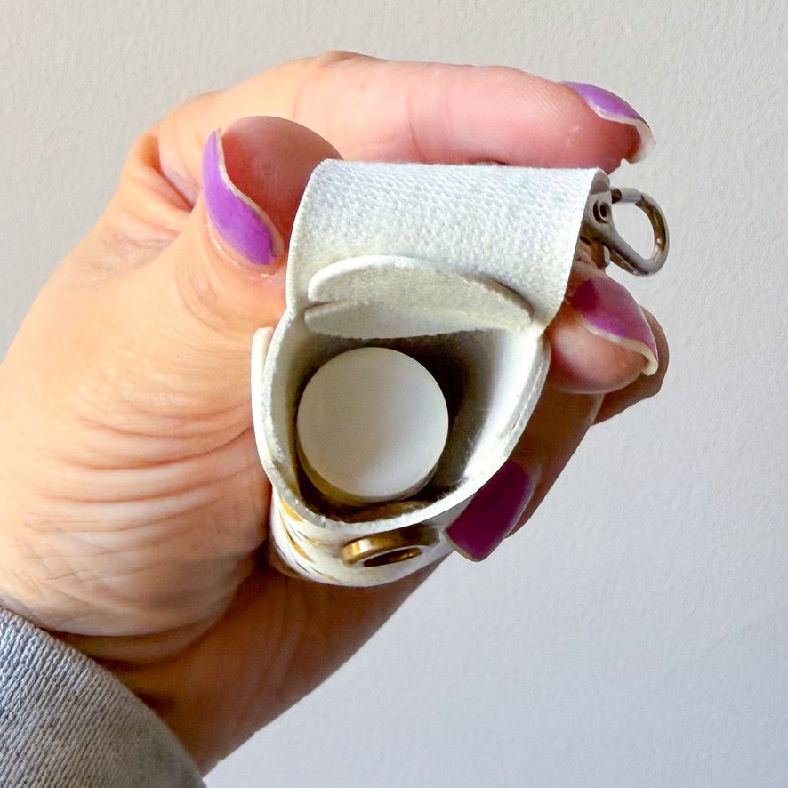 Honey & Bees Chapstick case (00L0AG)