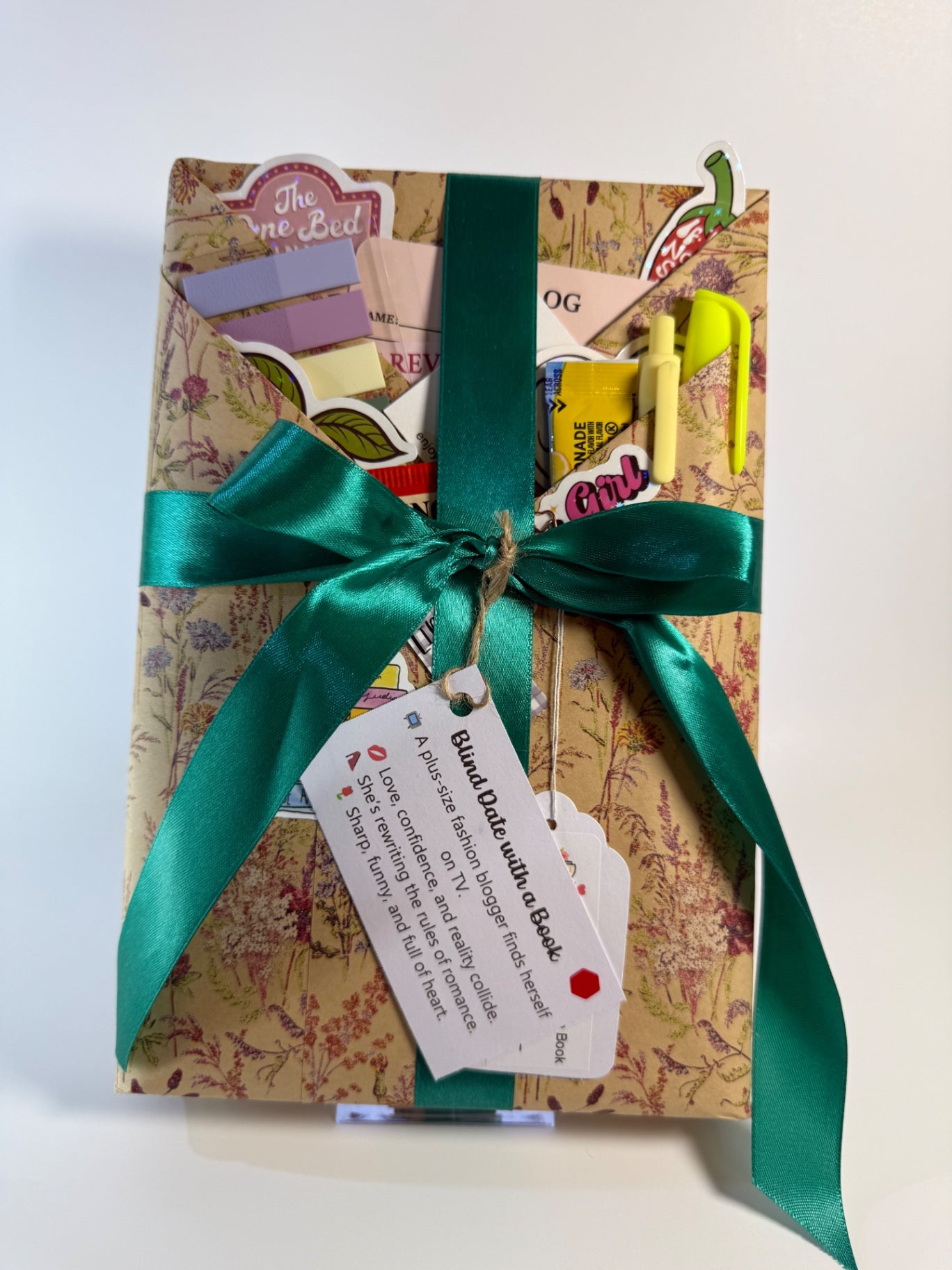 Date My Books Deluxe Blind Date Book - Romance - D44