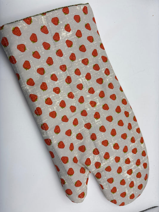 Pink Dahlia Designs Oven mitt - Red and white - 1 oz