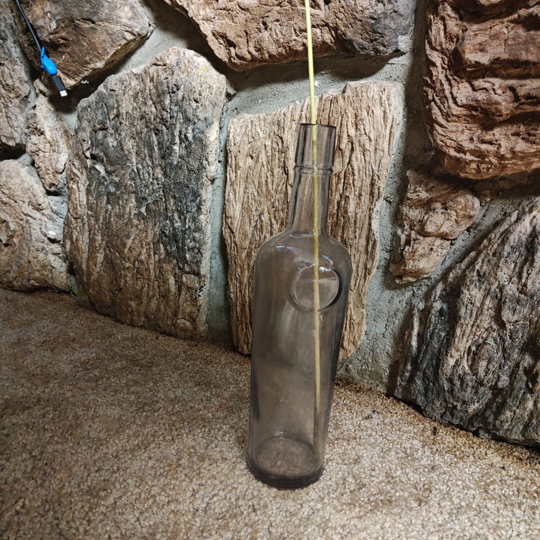 / unknown / Antique Bottle - Clear/Transparent - Tall