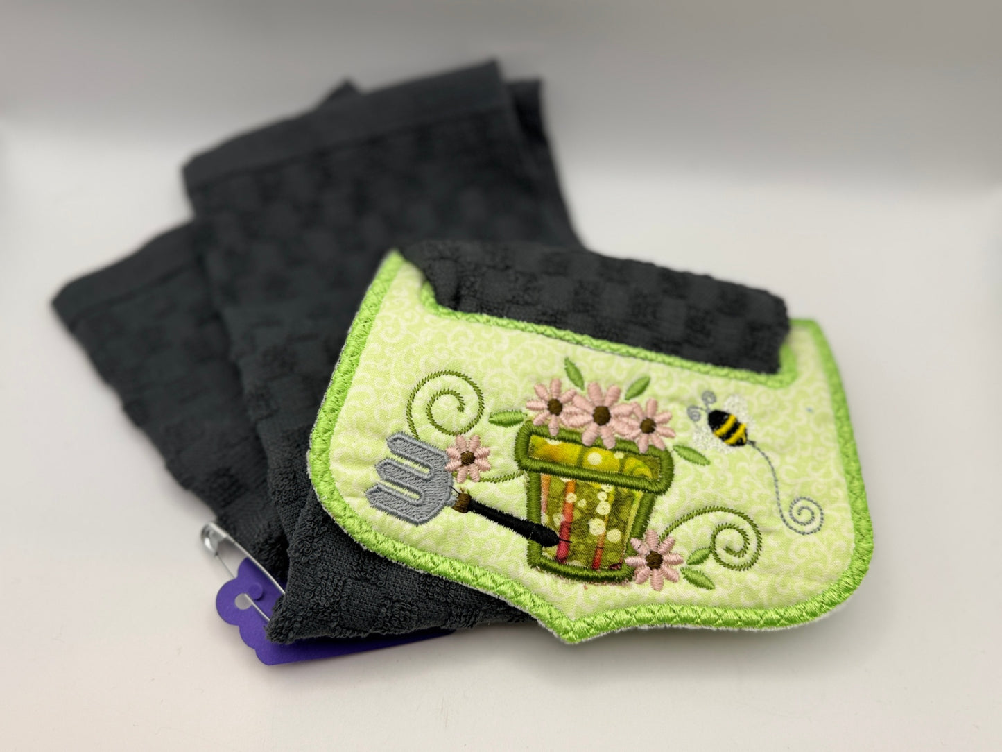 Designs By Thread Towel Holder - Green