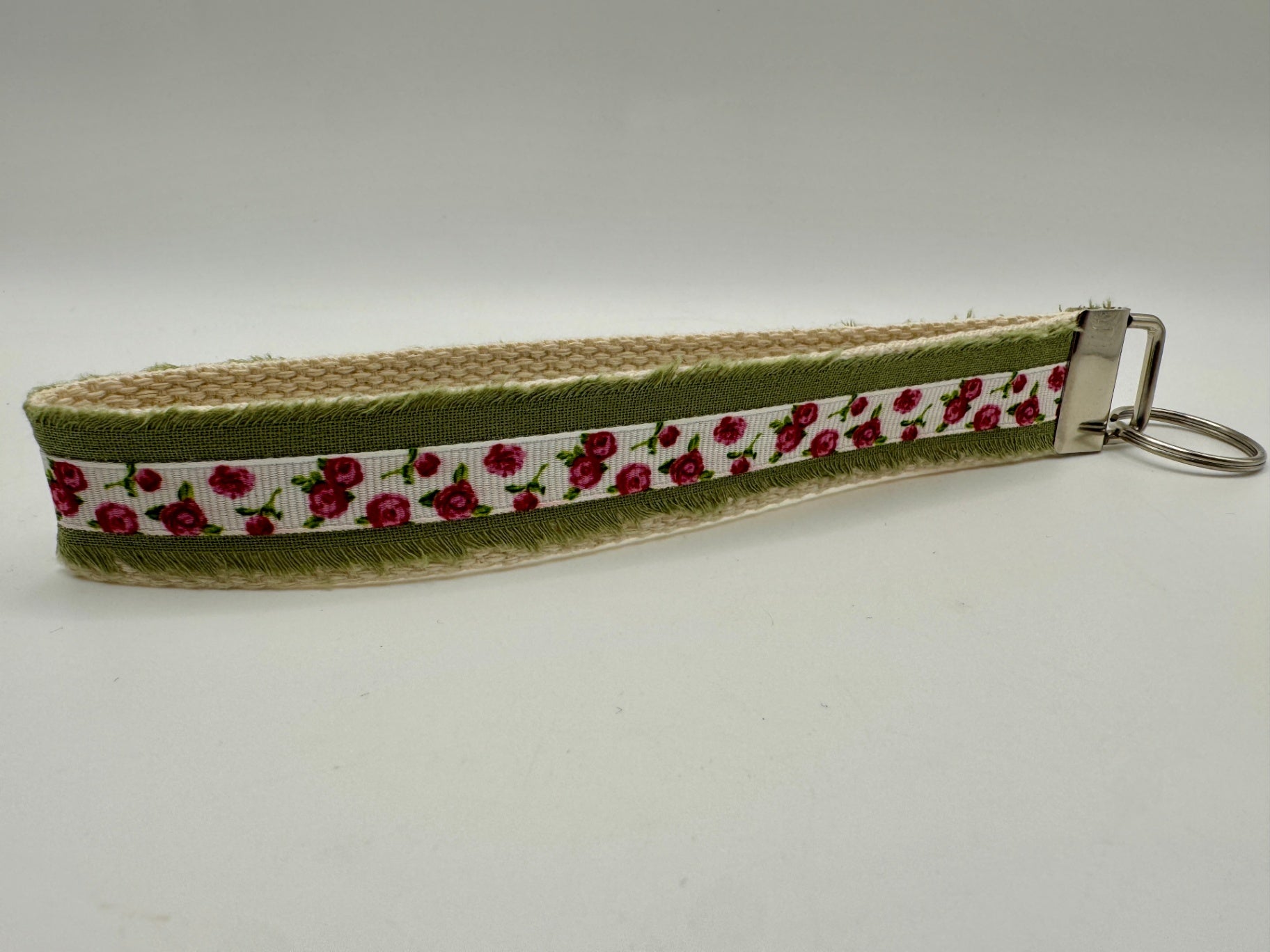 KR Designs Accessories - Green w/ Red Floral - 7"