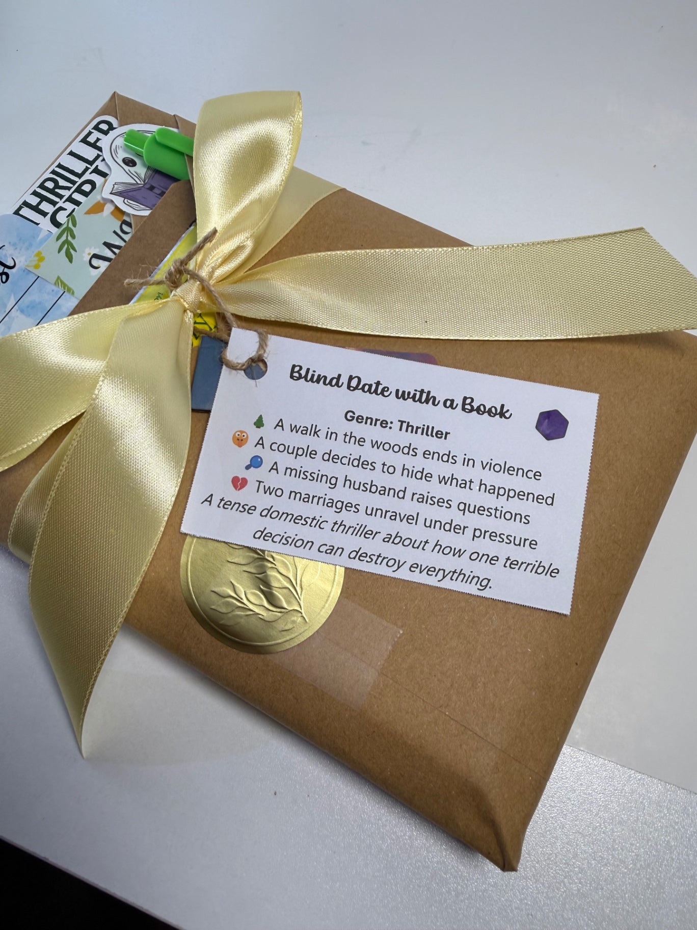 Date My Books Blind Date Book - Mystery/Thriller - 742