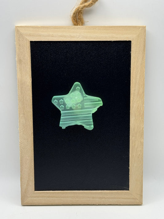 Magnet - Patriotic - Green - Glow in the Dark - 2"
